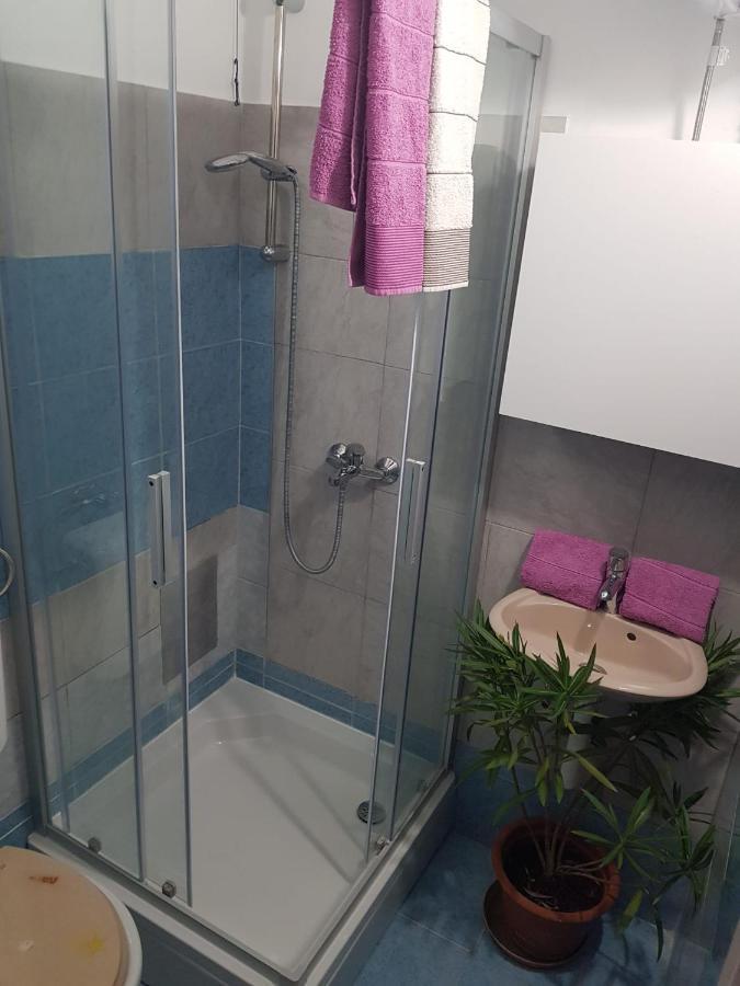 Apartment D Free Parking & Wifi, Walking Distance To Centrum Zadar Exterior foto
