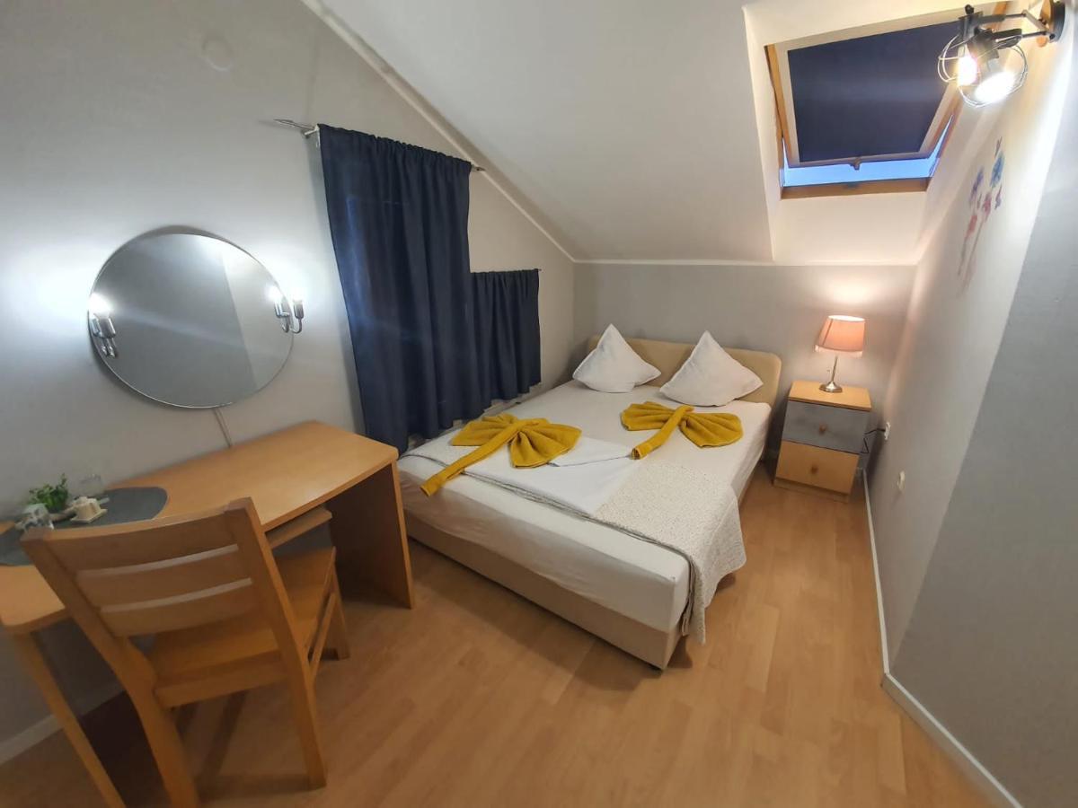 Apartment D Free Parking & Wifi, Walking Distance To Centrum Zadar Exterior foto